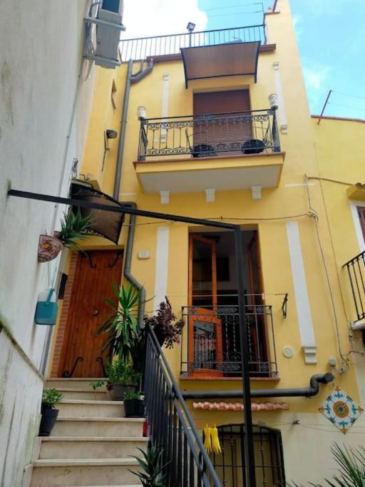 Casa Vacanza "Il Cortiletto" Sciacca Exterior photo